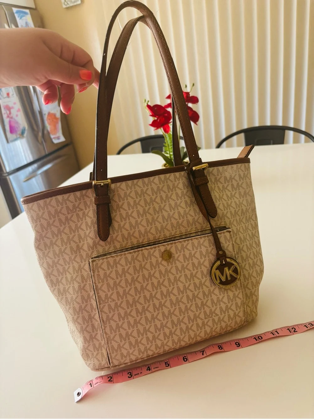 Michael Kors Jet Set Logo Pocket Tote Bag